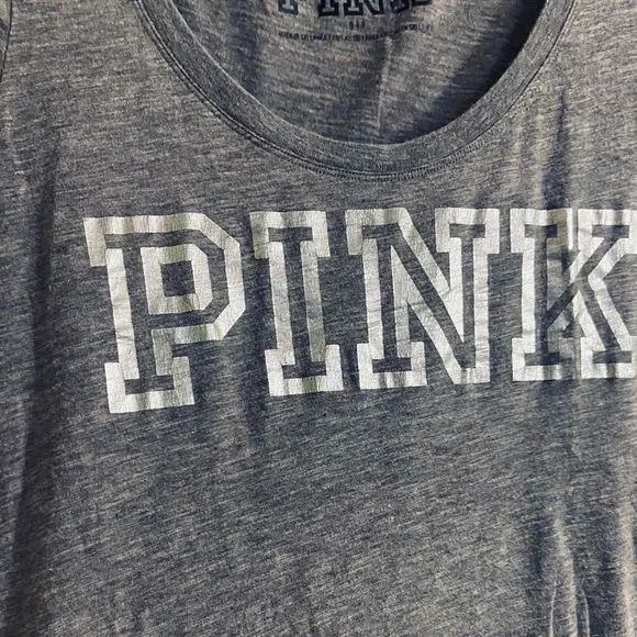PINK Victoria’s Secret Light Grey Short Sleeve Scoop Neck Pajama Top Size Small - Picture 2 of 4